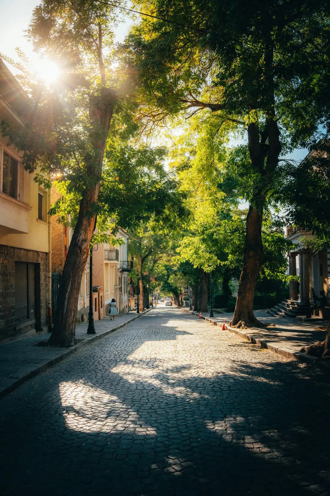 Калдъръмена улица в Стария град на Пловдив